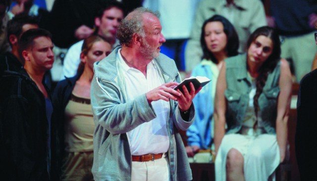 Moses-und-Aron-(Stuttgart-Opera)-Chris-Merritt-(Aron)-Photo-A_T_-Schaefer-11_jpg_0