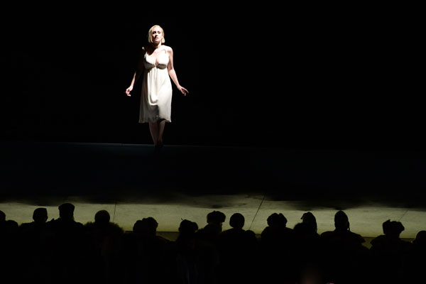 Brenda Rae (Amina) © Barbara Aumüller