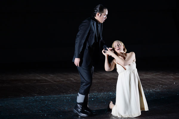 Kihwan Sim (Rodolfo), Brenda Rae (Amina) © Barbara Aumüller