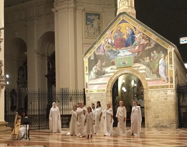 11823114_476252319206745_1234310186048251097_o